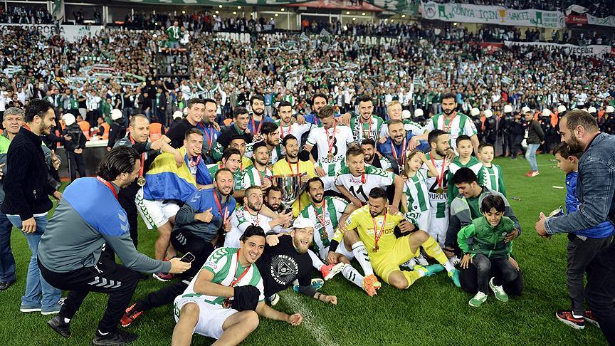 Atiker Konyaspor'da kupa coşkusu