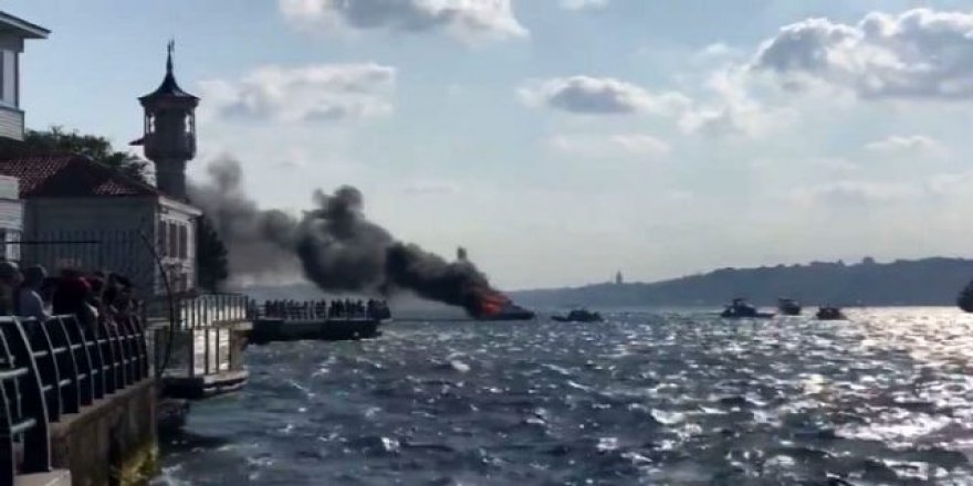 İstanbul Boğazı'nda korkutan yangın!