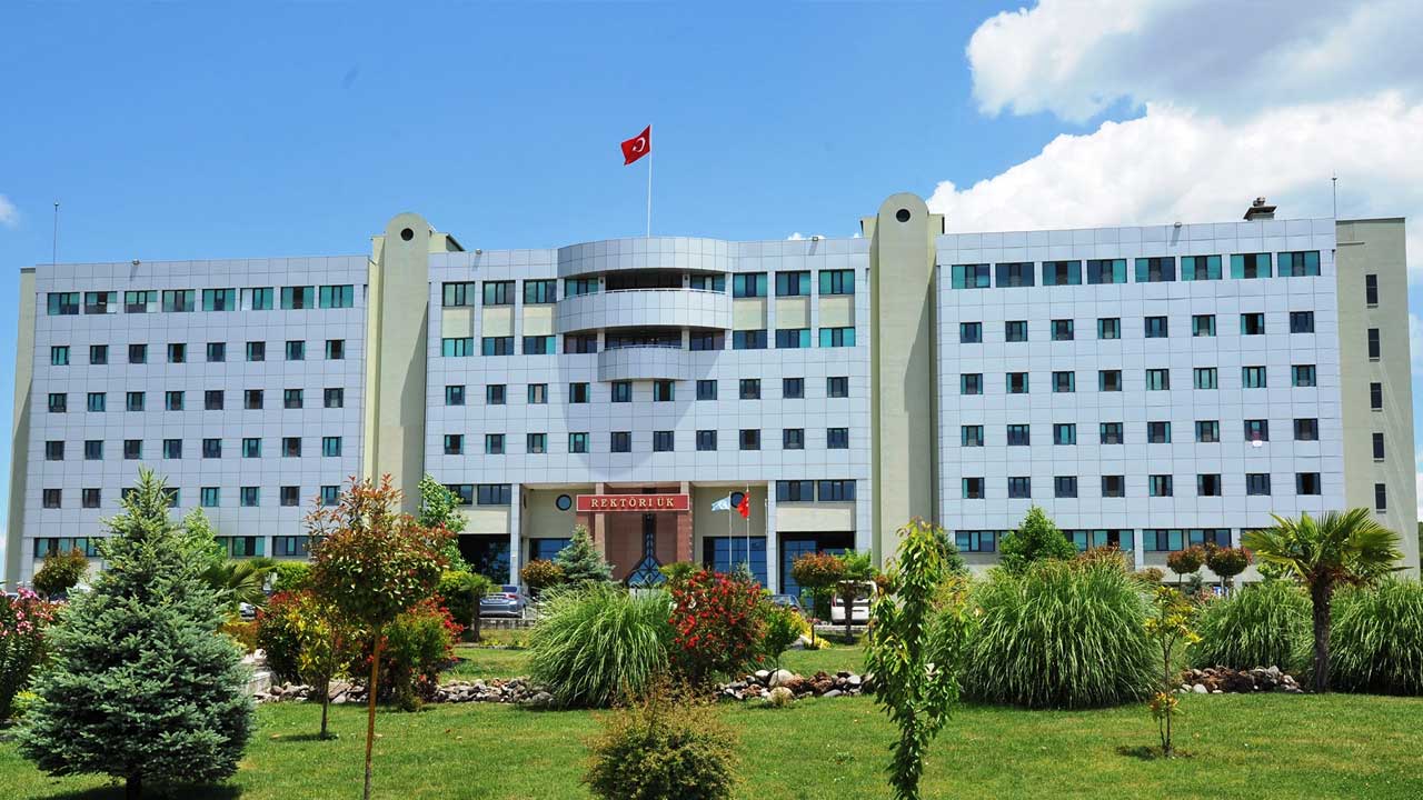Balıkesir Üniversitesi sözleşmeli personel alım ilanı