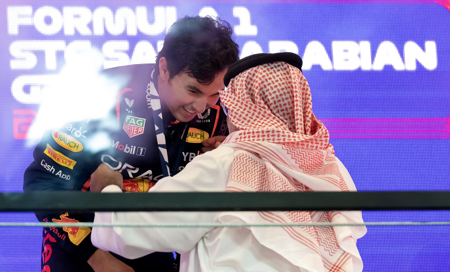 Suudi Arabistan Grand Prix'sini Sergio Perez kazandı
