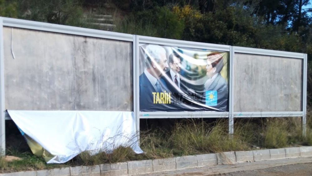 Alanya'da Millet İttifakı'nın afişlerine çirkin saldırı.
