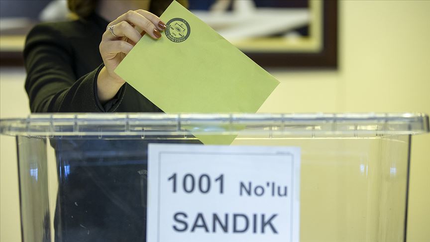 Silivri’de yaşayan çifte vatandaşlar oylarını kullanıyor