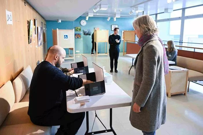 Finlandiya'da seçim sandıkları kapandı