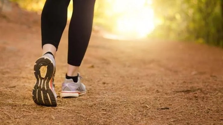 Ölümcül hastalığa yakalanmamak için günde 150 dakika yürüyün