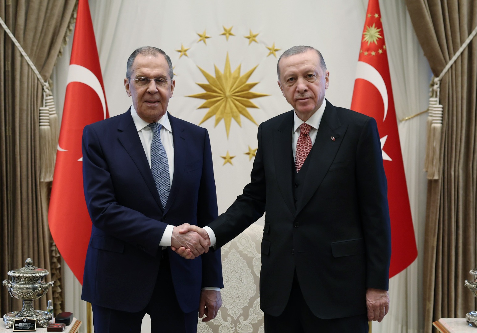 Erdoğan ile Lavrov bir araya geldi