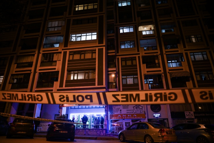 Ankara’da bir apartmanda korkutan patlama meydana geldi!