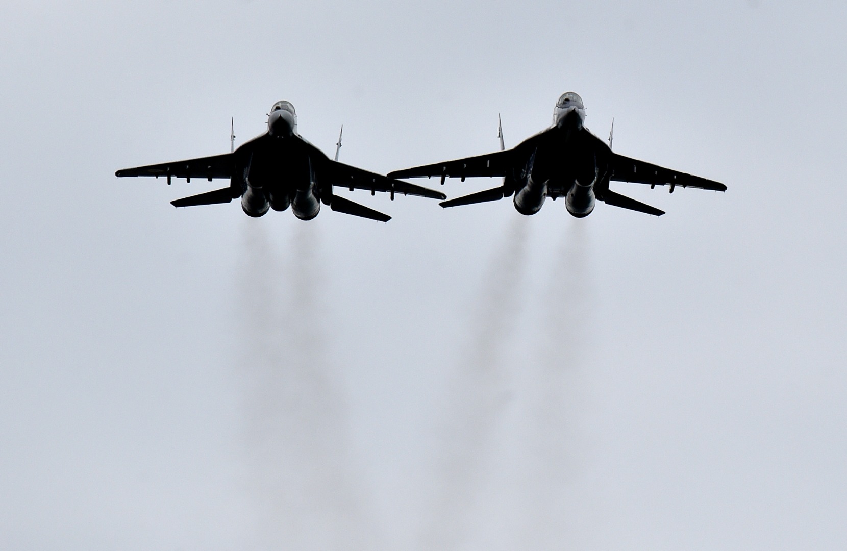 İngiliz ve Alman jetlerinden, Rus savaş uçakları ve casus uçağına engelleme