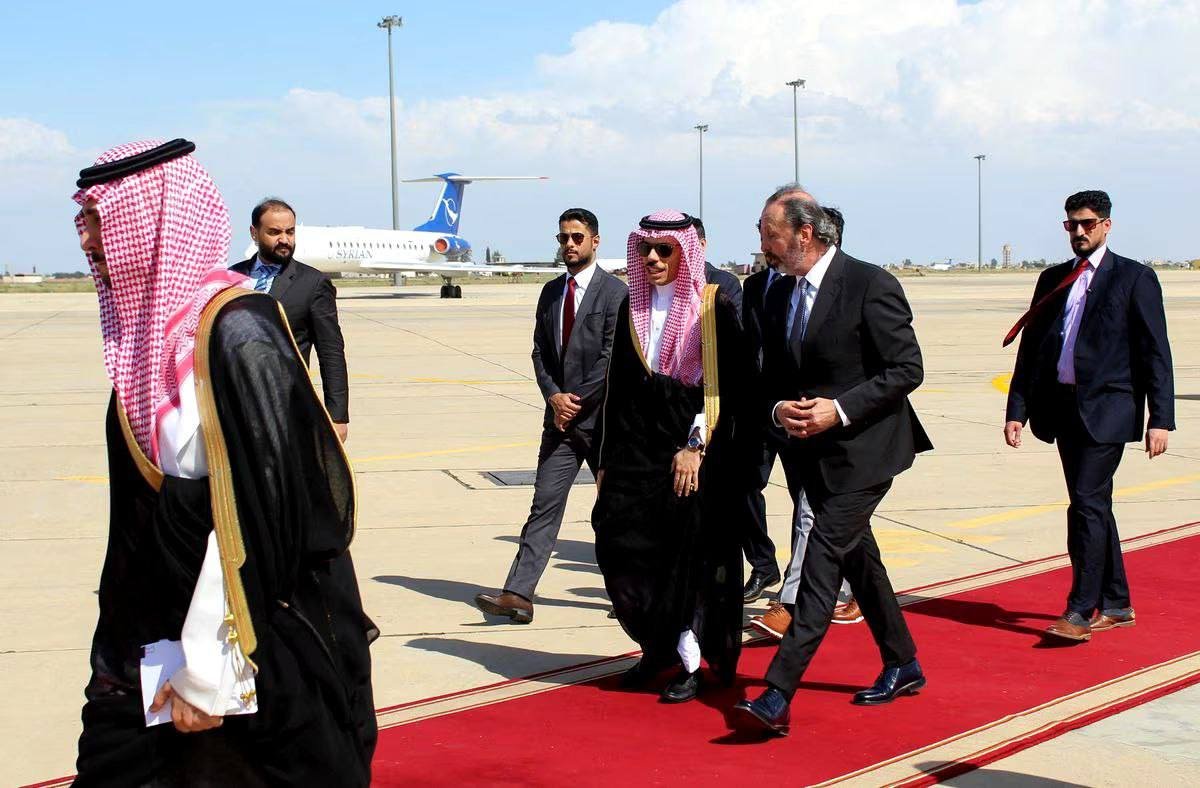 Suudi Arabistan Dışişleri Bakanı, 12 yıl sonra ilk kez Esed'le görüştü