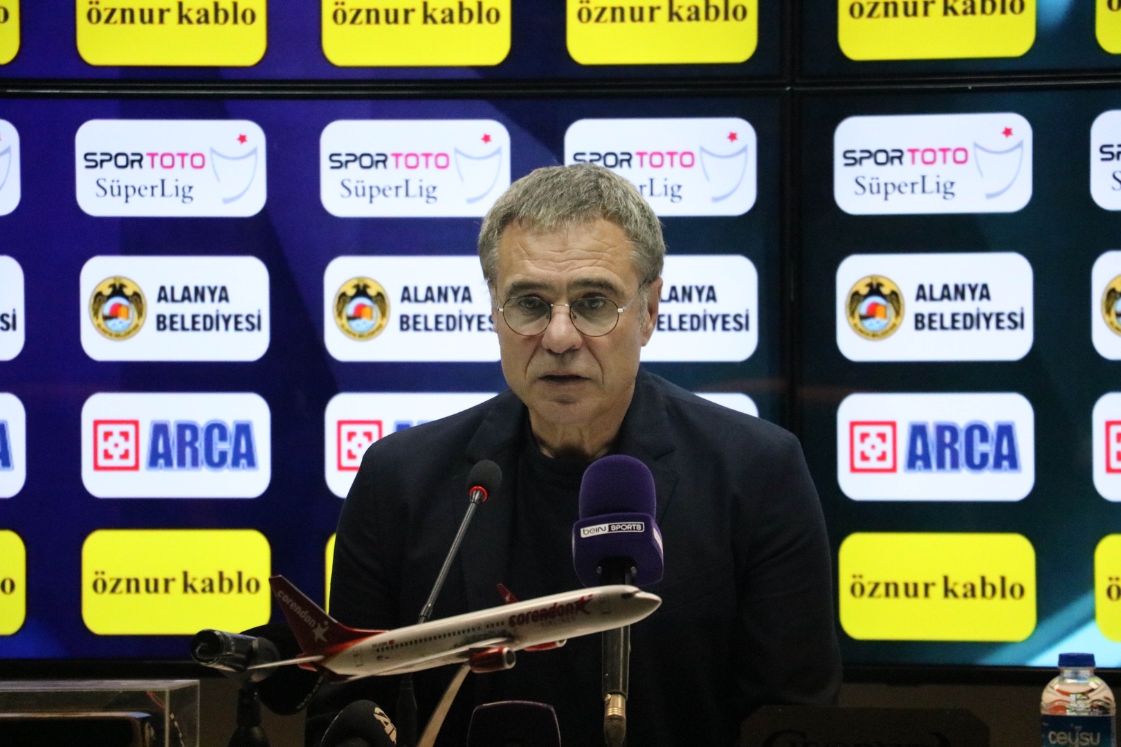 Galatasaray Alanyaspor’u açık ara farkla mağlup etti! Alanyaspor teknik direktörü değerlendirdi!