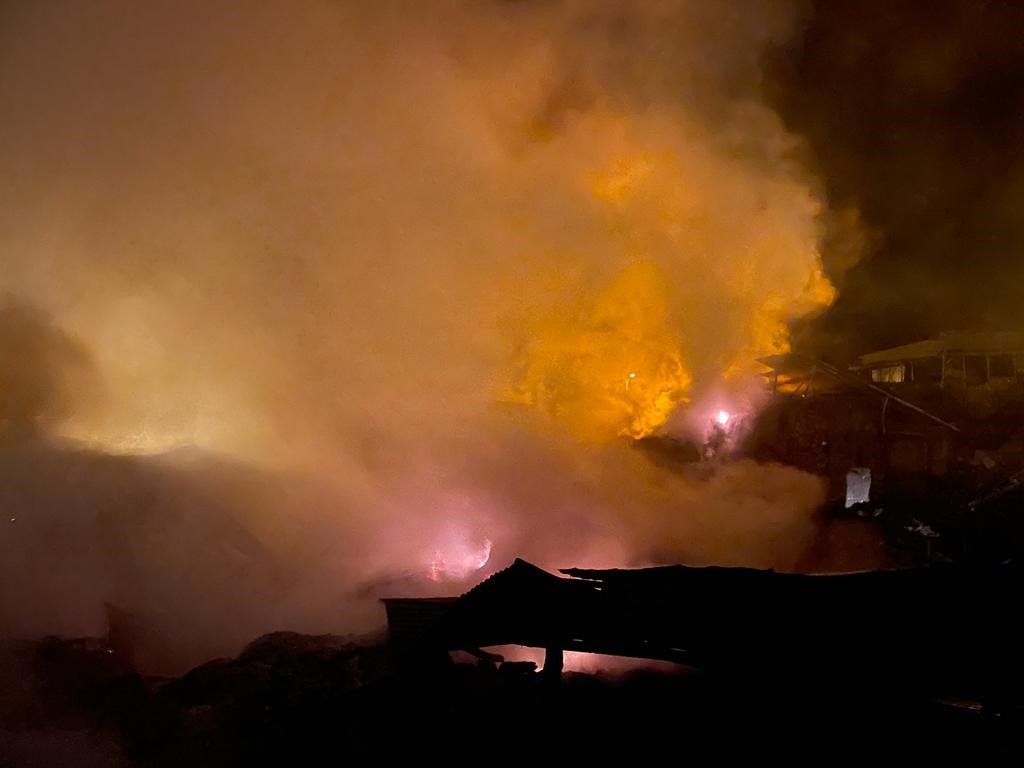 Bayburt’ta köydeki 3 ev, 6 ahır ve 4 samanlık yandı