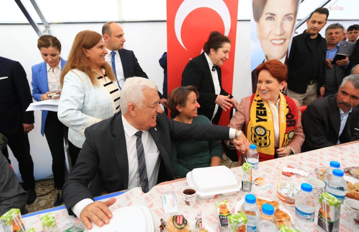 Muğla Büyükşehir Belediye Başkanı Gürün, bayramı deprem bölgesinde kutladı