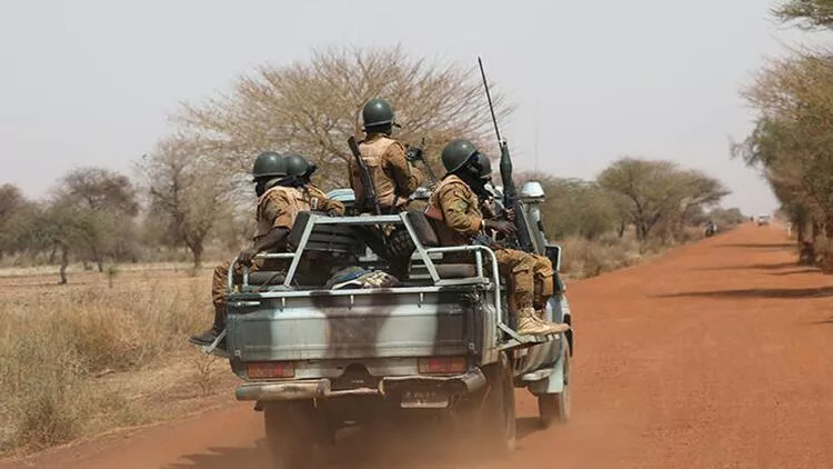 Burkina Faso'da askeri üniformalılar saldırdı: 60 ölü