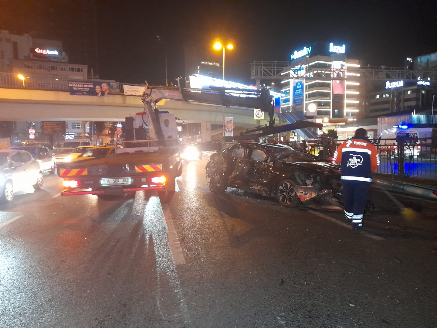 Şişli’de makas atan otomobil sürücüsü, trafikte terör estirdi: 8 yaralı
