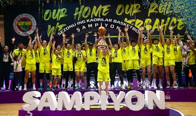 Fenerbahçeli oyuncular, şampiyonluğun ardından açıklamalarda bulundu