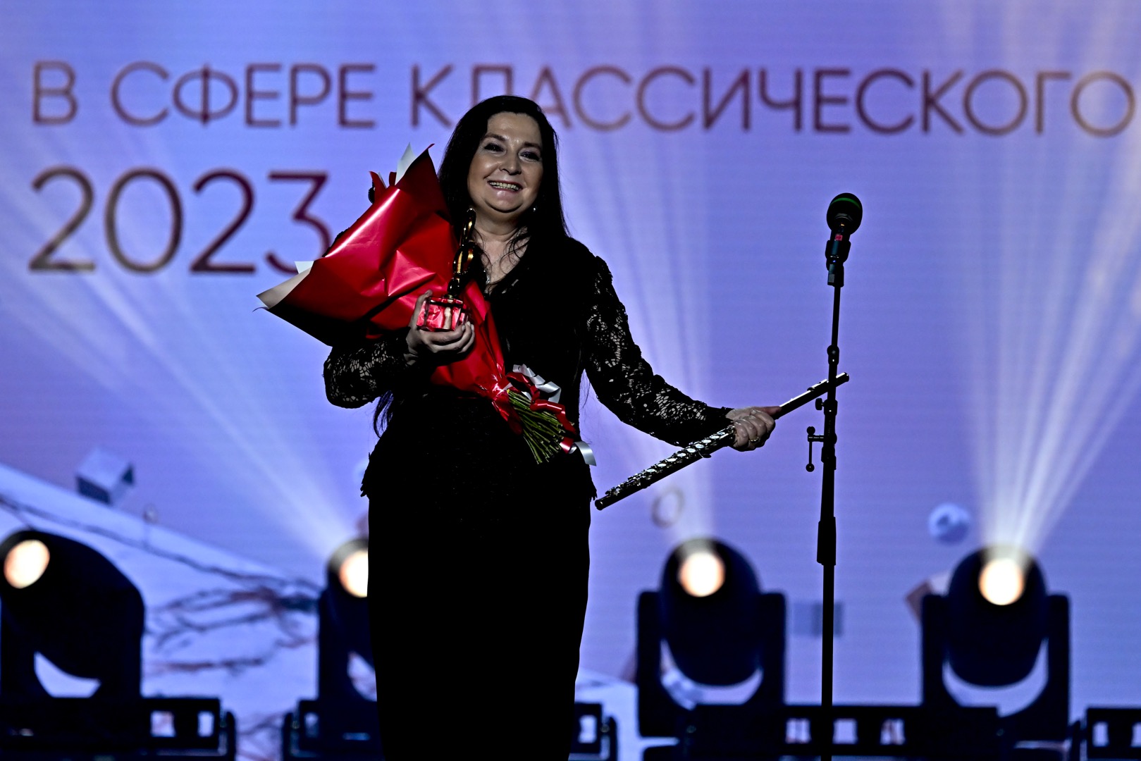 Ünlü Türk flüt sanatçısı Kutluer, Rusya'da ''BraVo'' müzik ödülünü aldı