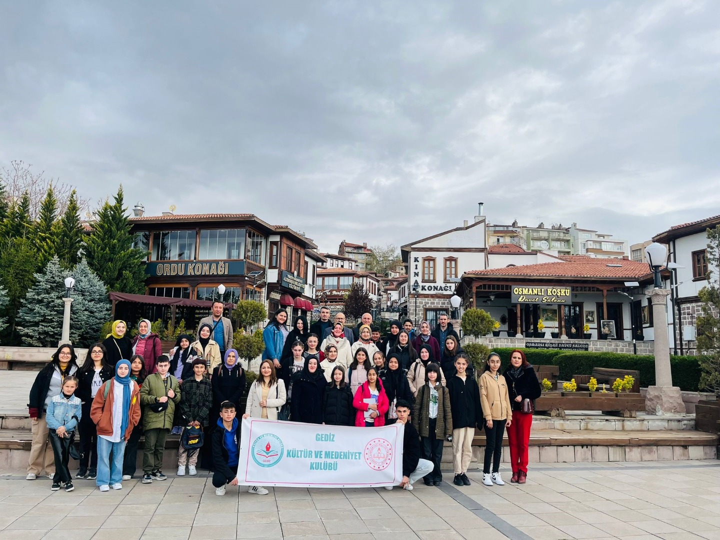Gediz'de en çok okuyan öğrencilere Ankara gezisi