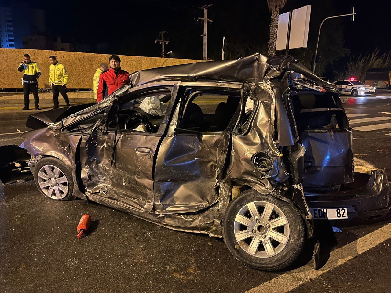 Mersin'de otobüs ile çarpışan otomobilin sürücüsü hayatını kaybetti