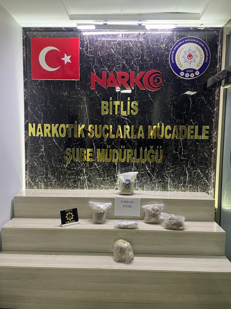 Bitlis’te 9 kilo eroin ele geçirildi