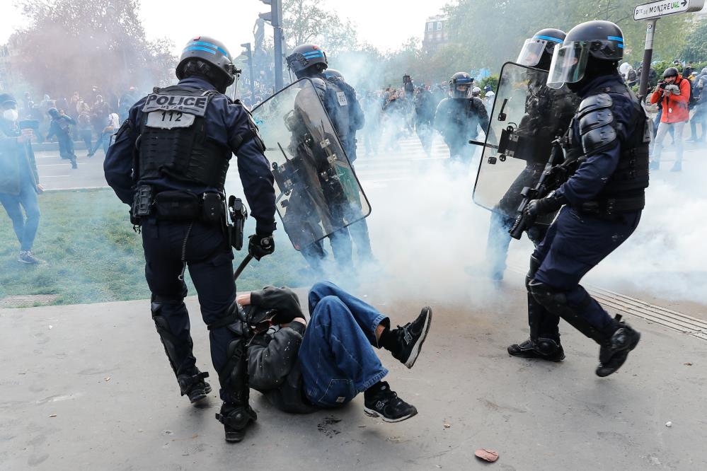 Fransa'da olaylı 1 Mayıs: Çok sayıda gözaltı var