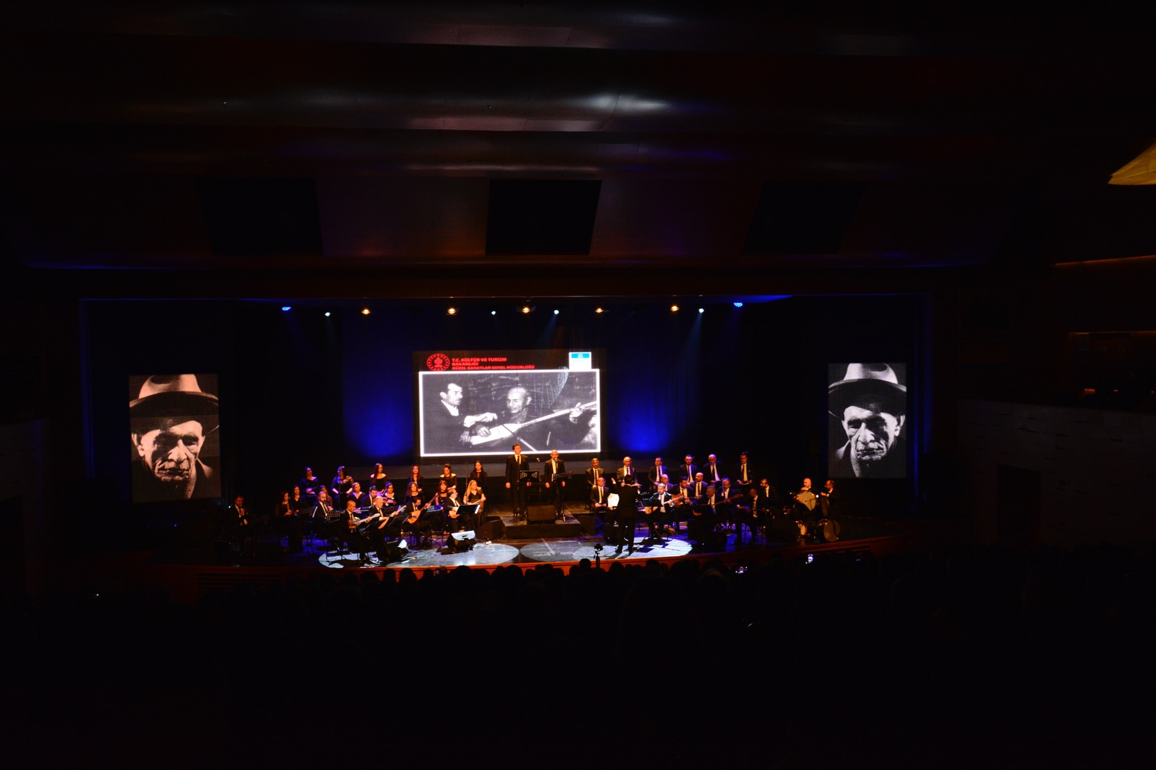 Bursa'da ''Aşık Veysel Yılı'' konseri düzenlendi