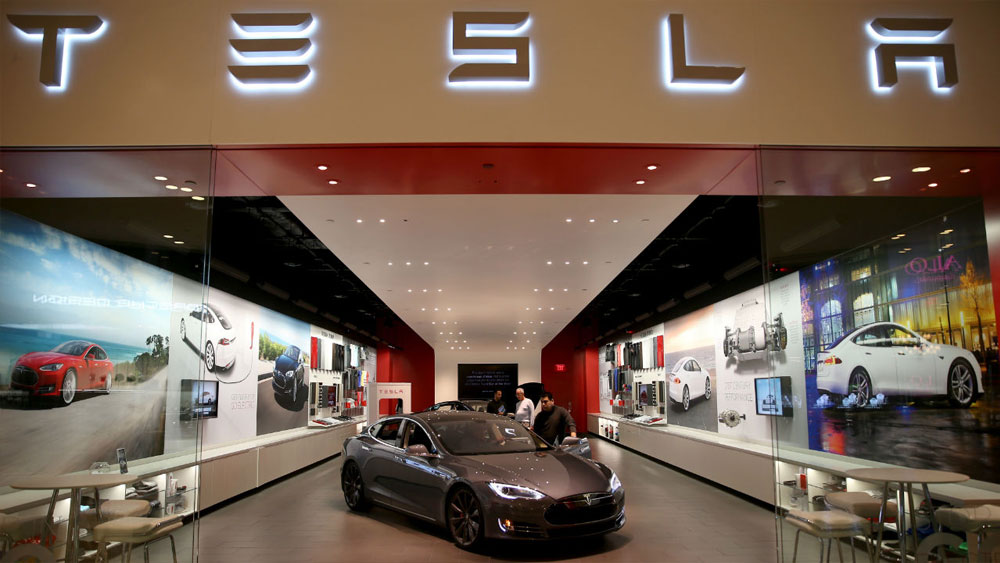 Tesla, ikinci AVM mağazasını Anadolu Yakası’nda açtı