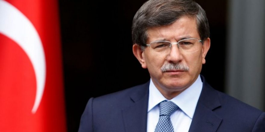 Ahmet Davutoğlu geri adım mı atıyor?