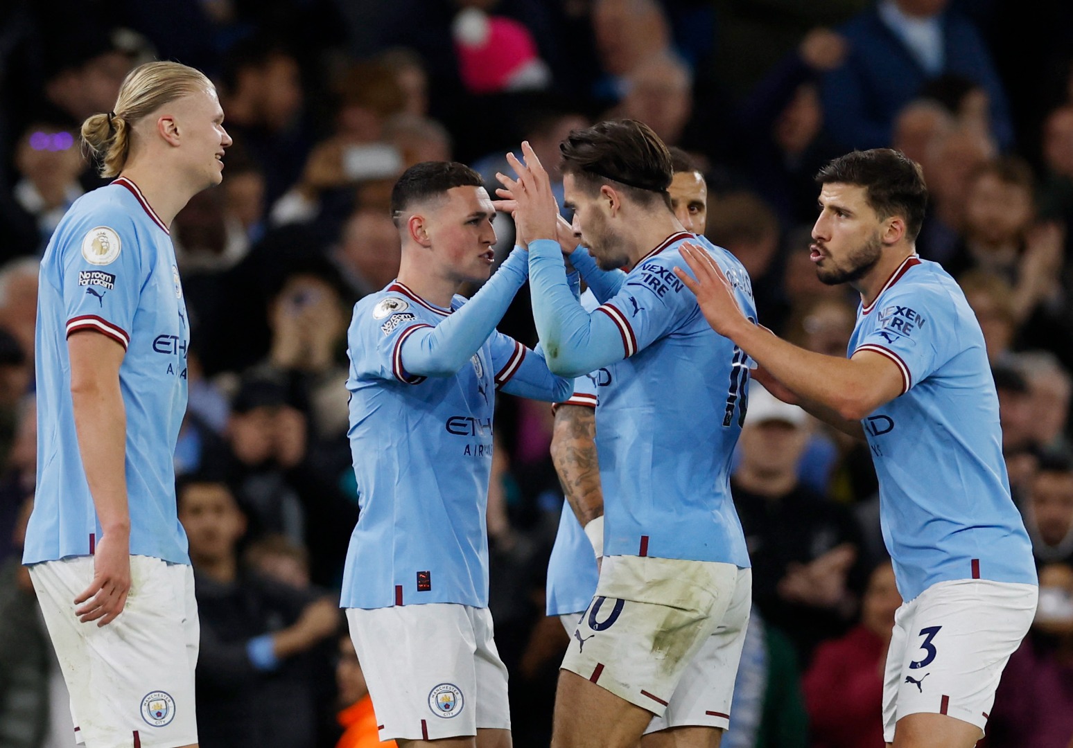 Manchester City galibiyet serisini 9 maça çıkardı: Haaland, Premier Lig tarihine geçti