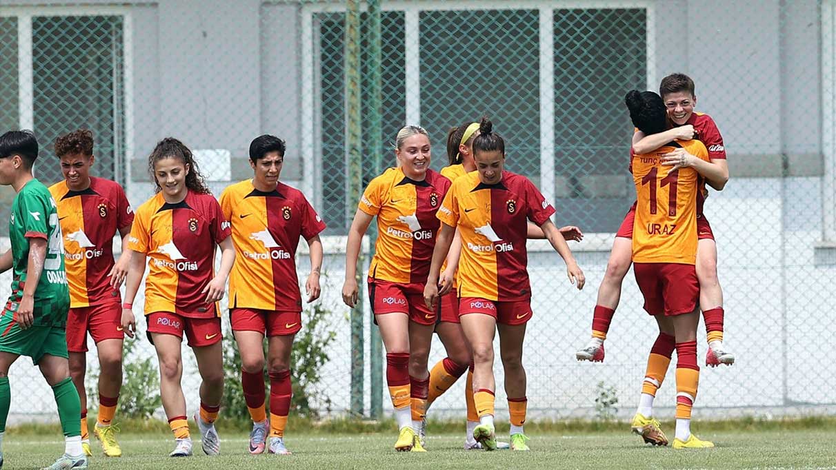 Galatasaray Kadın Futbol Takımı yarı finale yükseldi