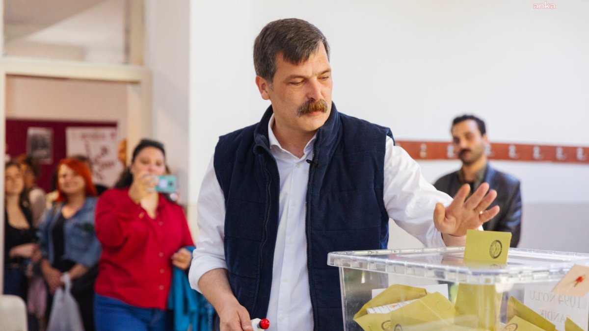 Erkan Baş'tan seçim açıklaması: 'Ülkemizi para babalarının keyfine bırakmayacağız'