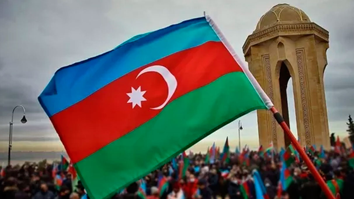 Azerbaycan'dan vatandaşlarına "İran'a seyahat" uyarısı