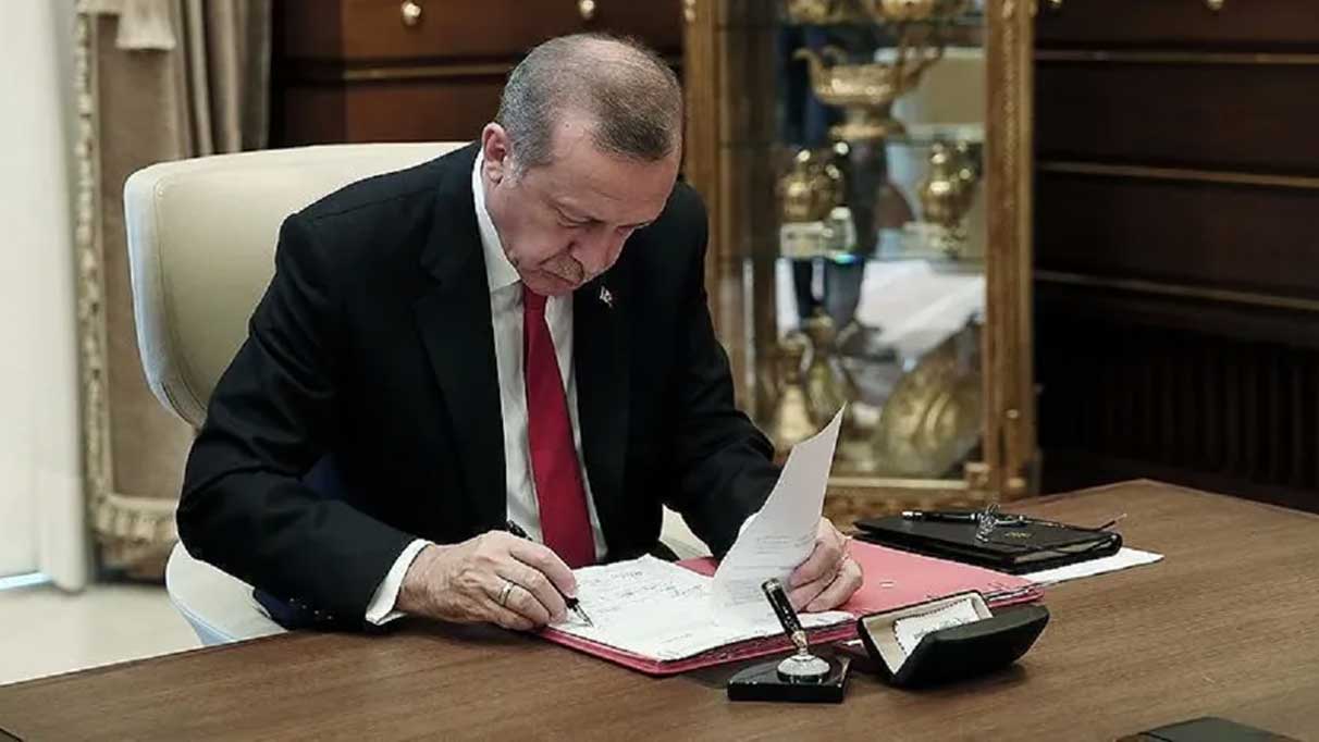 Cumhurbaşkanı Erdoğan imzaladı: Rektör atamaları Resmi Gazete'de yayımlandı!