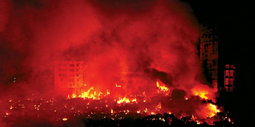 Bangladeş'te yangın: 50 biz kişi evsiz kaldı!