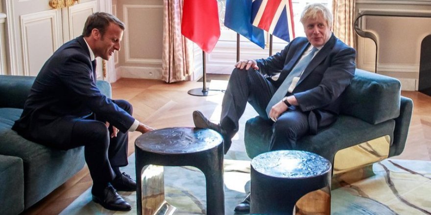 İngiltere yeni Başbakanı Boris'in rahatlığı dikkat çekti!