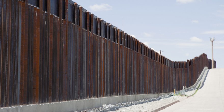 ABD Meksika duvarı için servet harcayacak