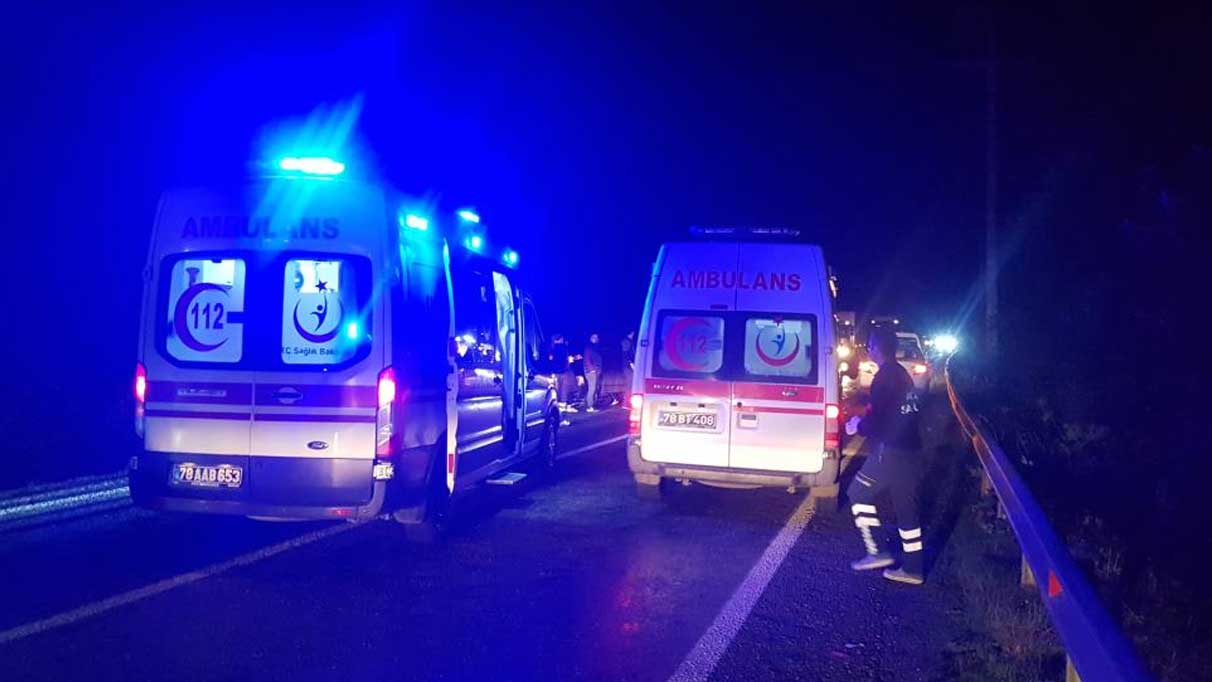 Konya'da 4 tır birbirine girdi: 1 ölü