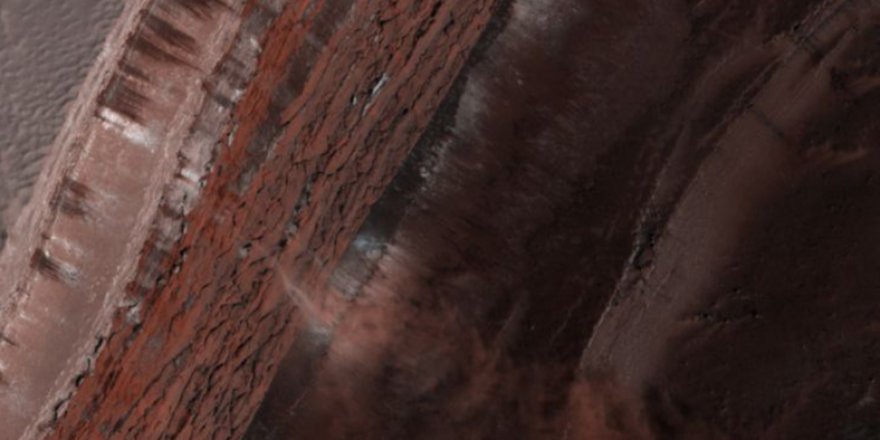 Mars'taki çığın fotoğrafları paylaşıldı