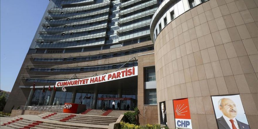 Eski CHP’li Öztürk Yılmaz da parti kuruyor