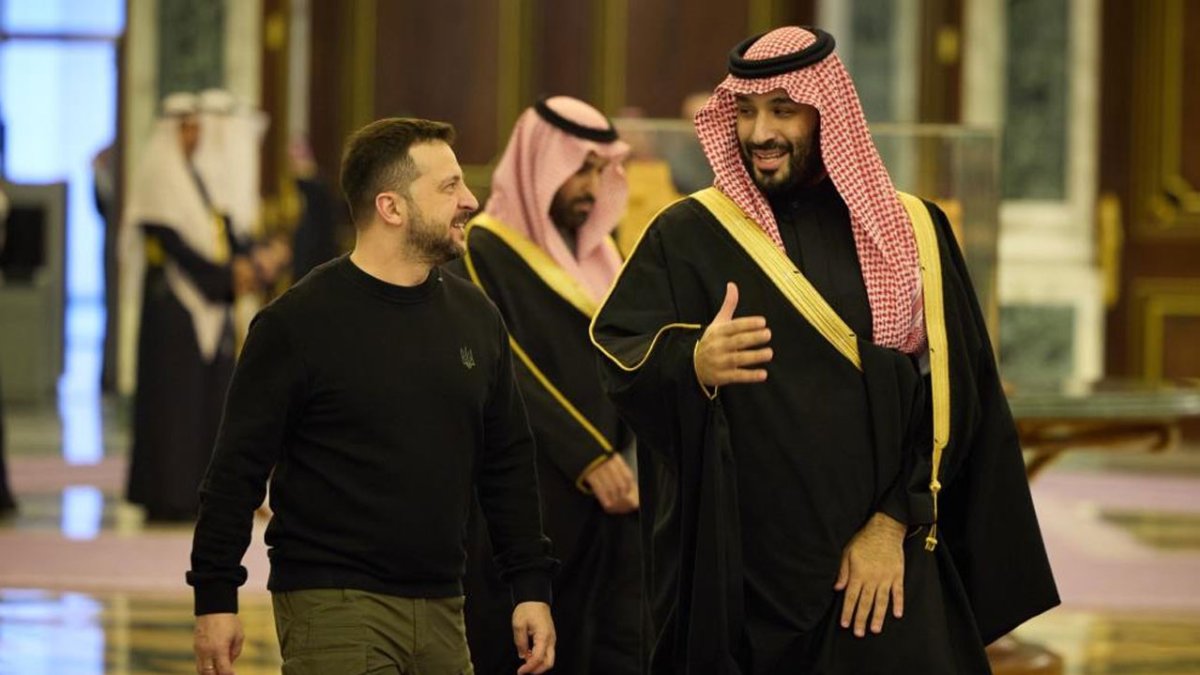 Zelenskiy, Suudi Arabistan Veliaht Prensi Salman ile Riyad'da Görüştü