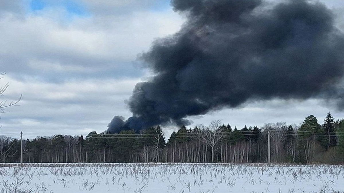 Rusya'da 15 kişiyi taşıyan askeri uçak yere çakıldı!