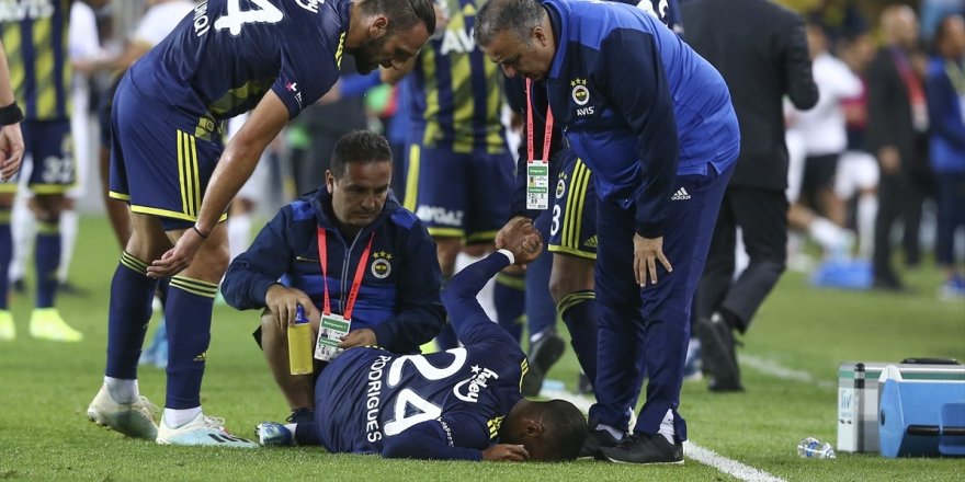 Fenerbahçe'de derbi öncesi şoke eden sakatlık
