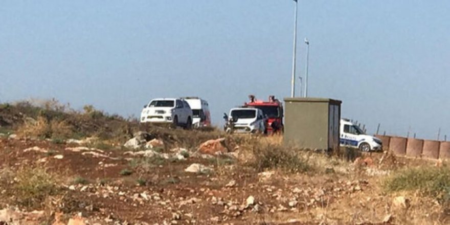 Reyhanlı'da sığınmacıları taşıyan kamyonet devrildi