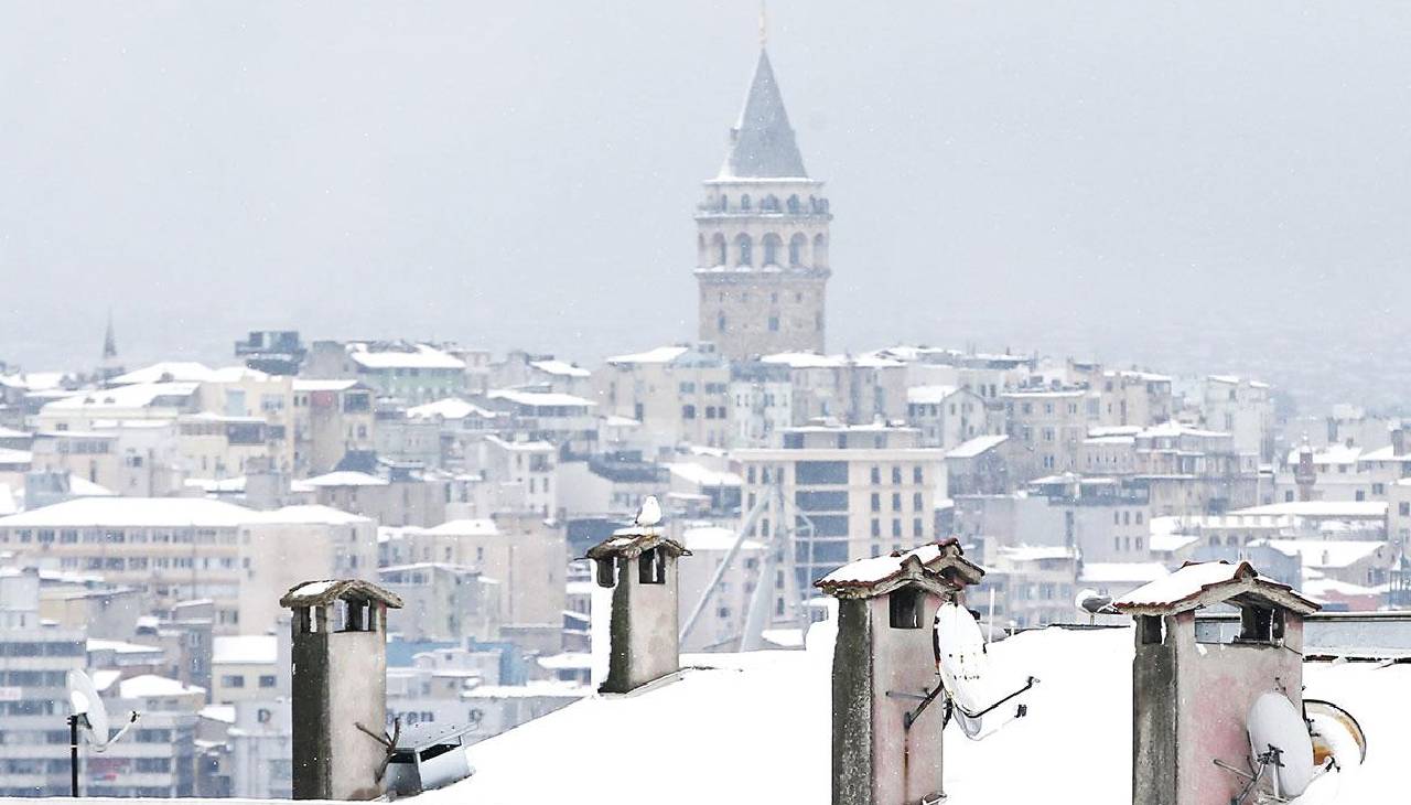 İstanbul'a ne zaman kar yağacak?Tarih vererek açıkladı! Lapa lapa geliyor