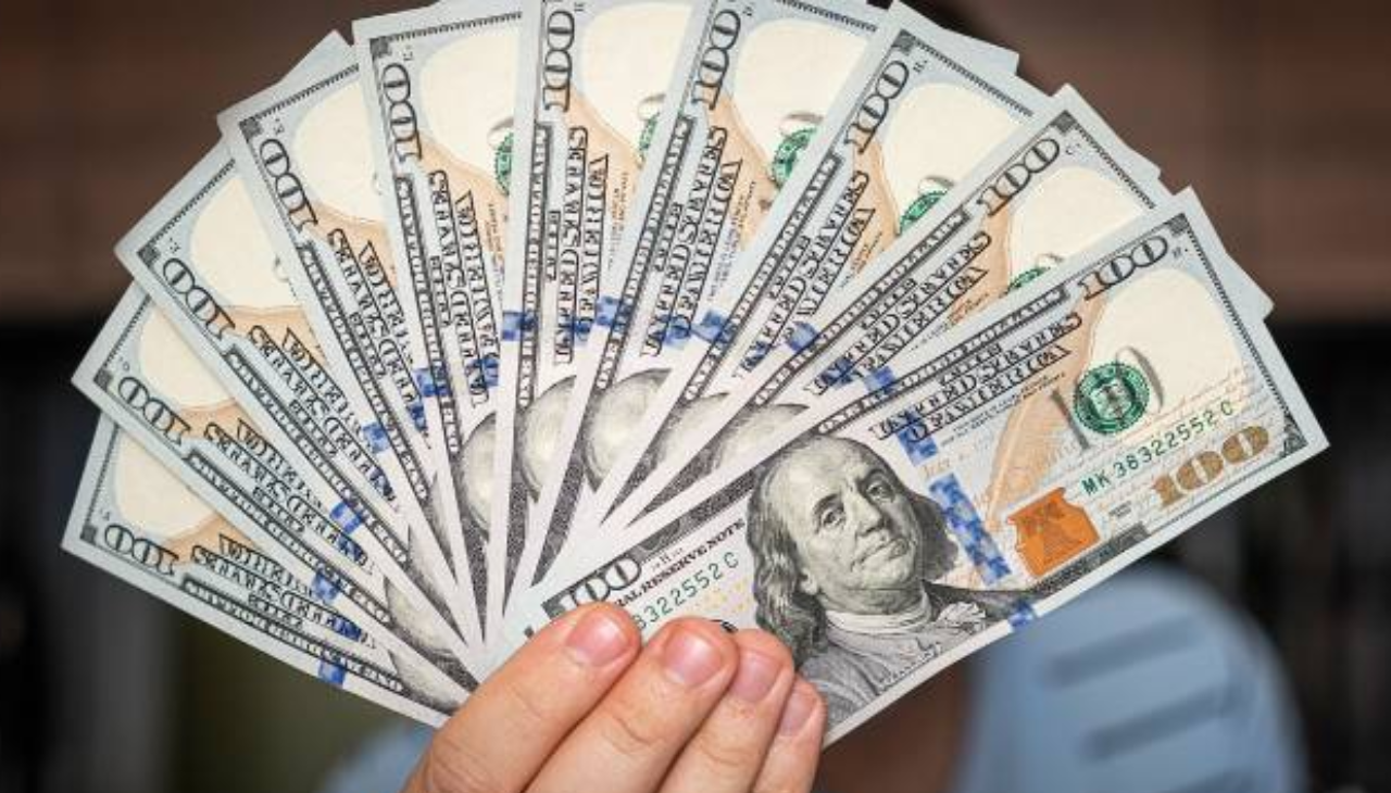 Dolar yüksek uçuşa devam! 27 Ekim döviz kurları