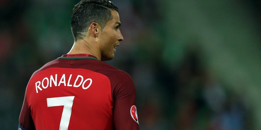Ronaldo'nun adı stada veriliyor