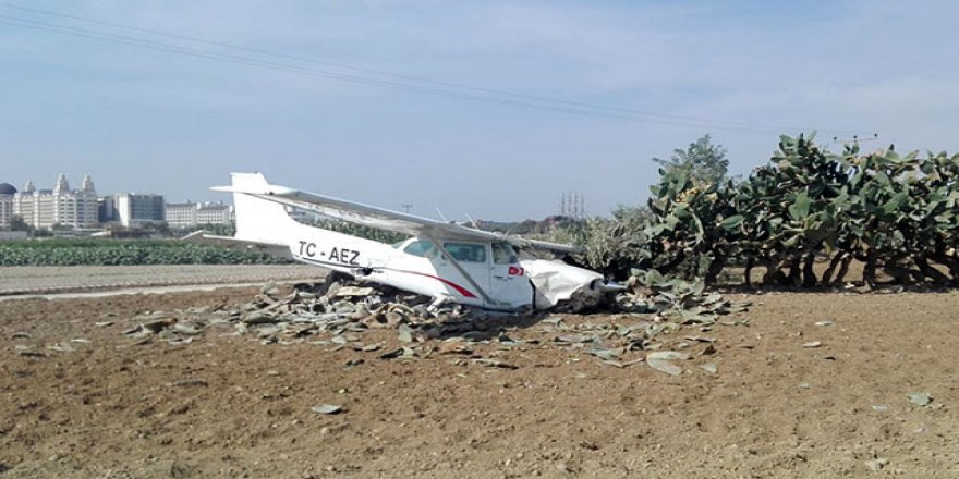Manavgat'ta eğitim uçağı pistten çıktı