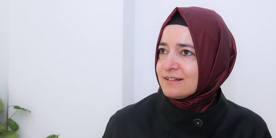 Betül Sayan Kaya'dan CHP'li kadınlara 'Las Tesis' tepkisi