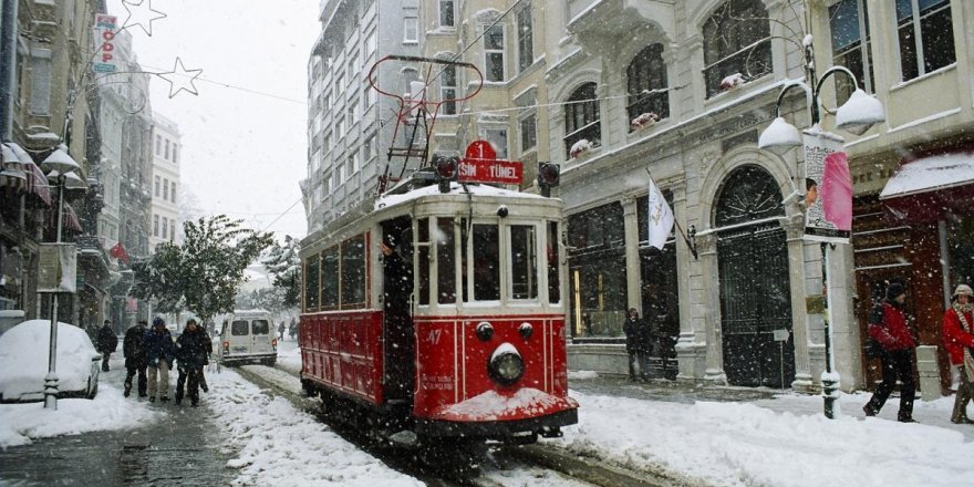 Meteoroloji'den açıklama: İstanbul'a kar geliyor