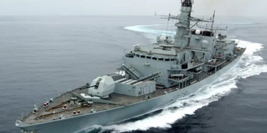 İngiliz ve ABD, savaş gemilerini İran'a gönderdi