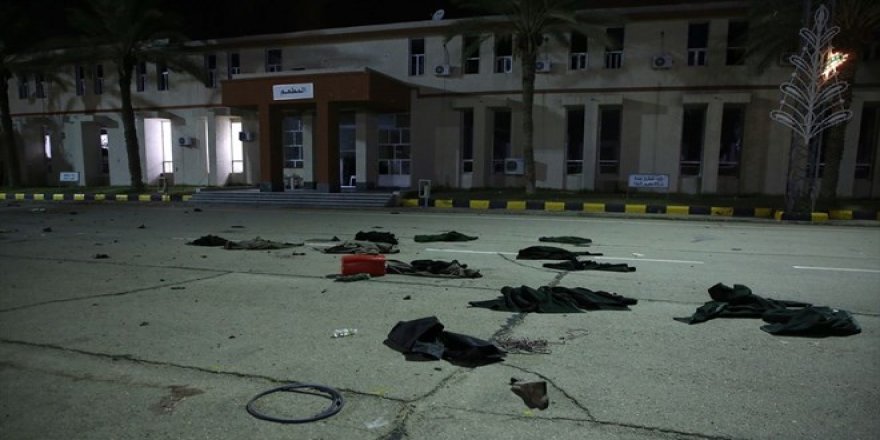 Libya'da askeri okula saldırı