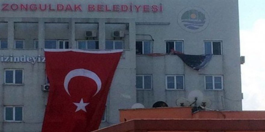 Zonguldak Belediyesi'nde işe gelmeyen AKP'liye aylarca maaş yatırılmış